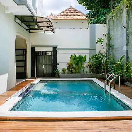 Villa Majapahit Kuta 5 Bedrooms