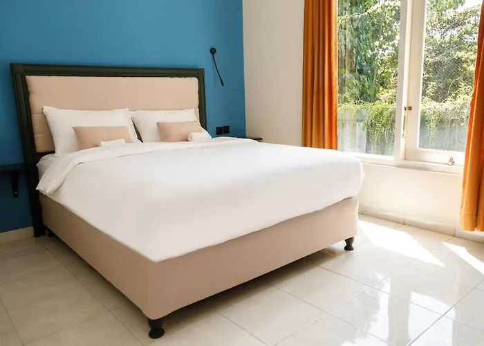 Villa Majapahit Kuta 5 Bedrooms *
