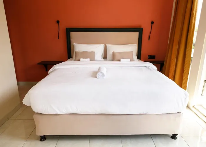 Villa Majapahit Kuta 5 Bedrooms Legian (Bali)